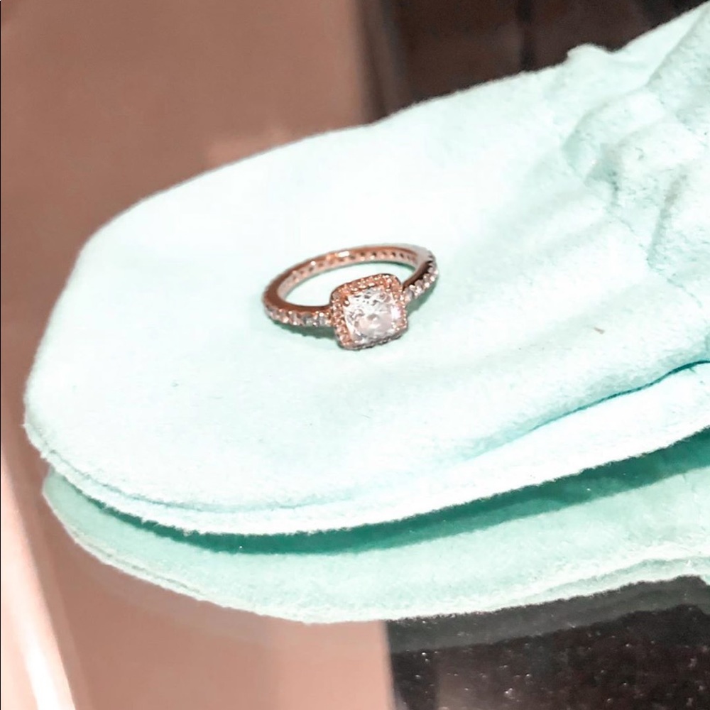 PANDORA Ring Size 5